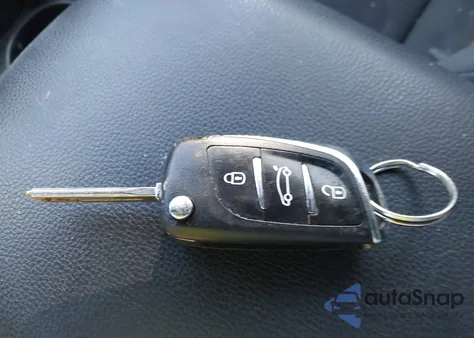 2020 Toyota Rav4 Le from USA, damaged, VIN 2T3H1RFV1LW096602